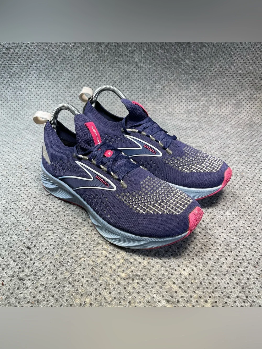 Brooks Levitate 6 Blue Running Shoes Size 7.5 Women’s